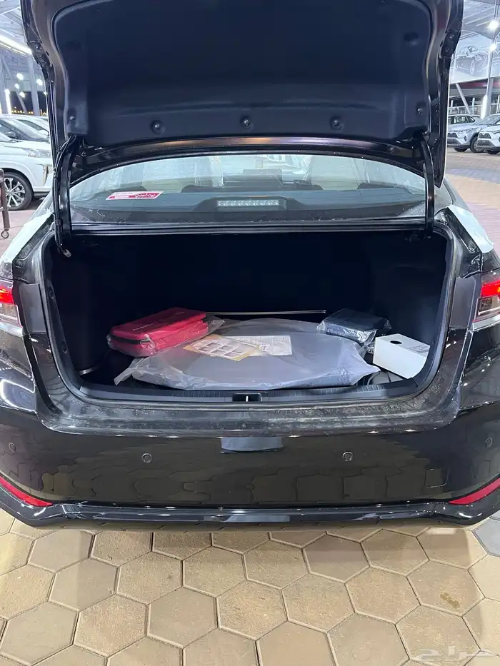 تويوتا   كورولا XLiمطور 2.0بنزين 2025 جديد سعودي 79.100شامل 23