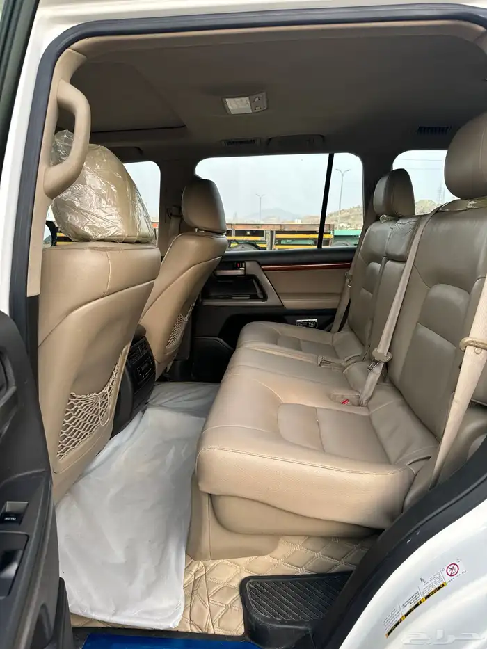 فيكسار 2009 فل كامل نظيف جدا 14