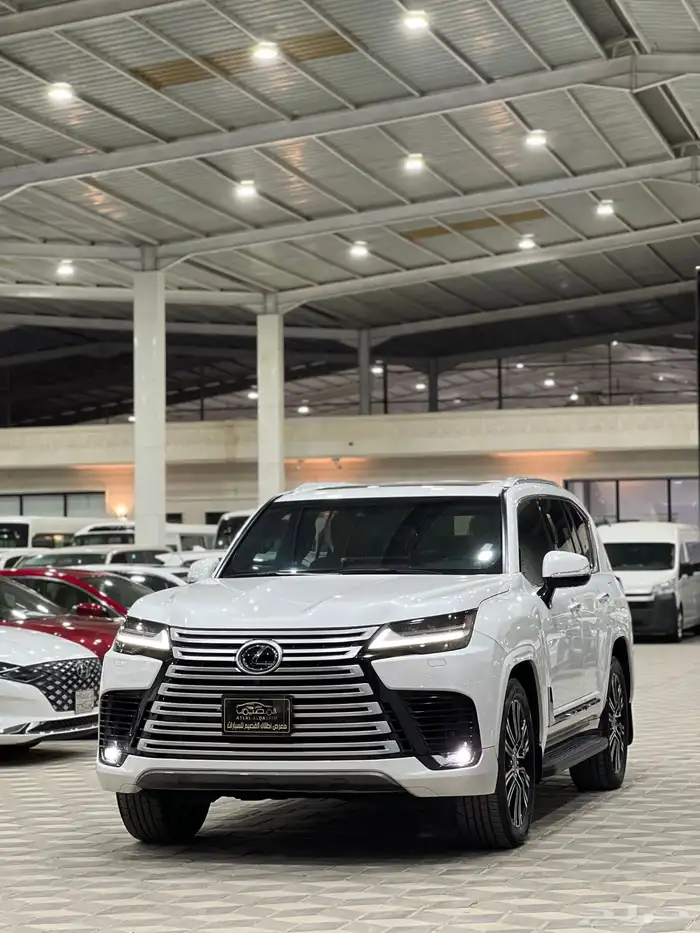 لكزس 2024 LX 600 فل كامل 2