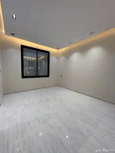 للبيع دور أرضي بحوش تصميم فخم وسعر عادل قرب باحص وضمك index