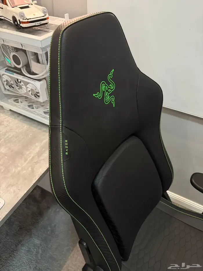 كرسي قيمينق من ريزر 5