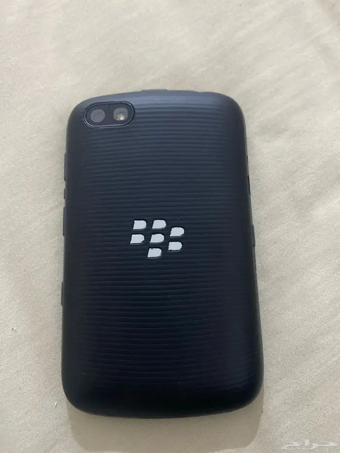 بلاك بيري للبيع كيرف مافيه منفذ شريحه مكسور والجهاز نظيف 1