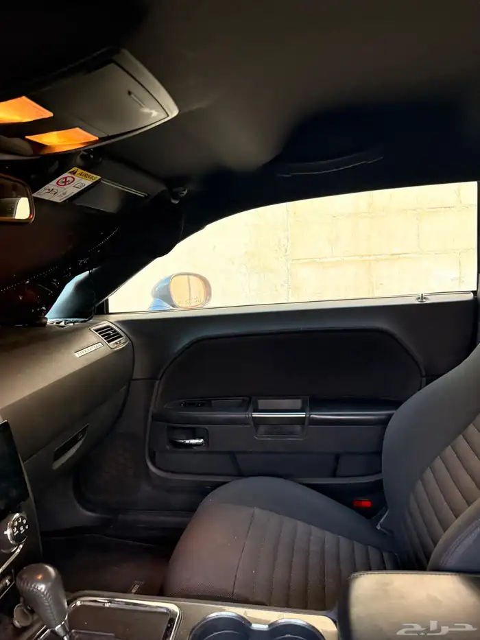 دودج تشالنجر 2014 ممشى قليل للبيع 7