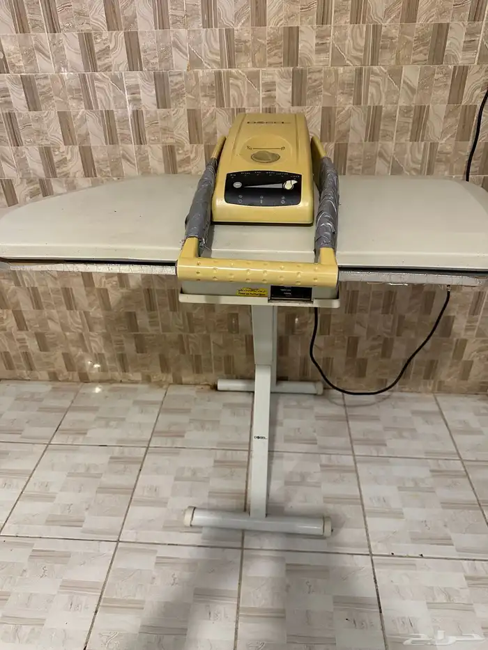 مكواه ملابس كبس 0