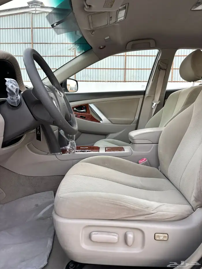 تايوتا كامري 2010 قير أتوماتيك GLX بدون فتحه 9