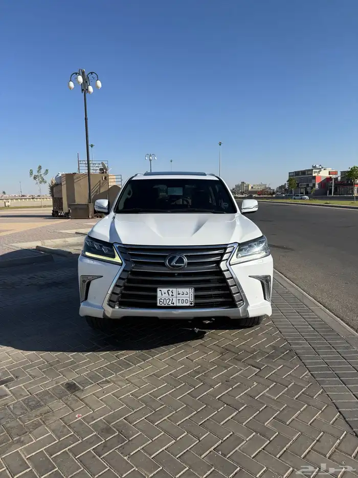 جيب لكزس 2017 فل كامل خليجي شد بلد الدفعه الاخيره 0