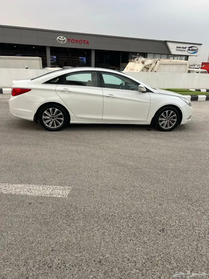 سوناتا مديل 2013 ماشي 277الف استمارة وفحص جديده ا 2