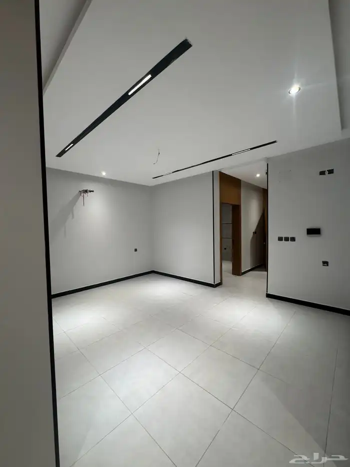 شقة تمليك فاخر اربع غرف في مخطط درب الحرمين حي الفيحاء 6
