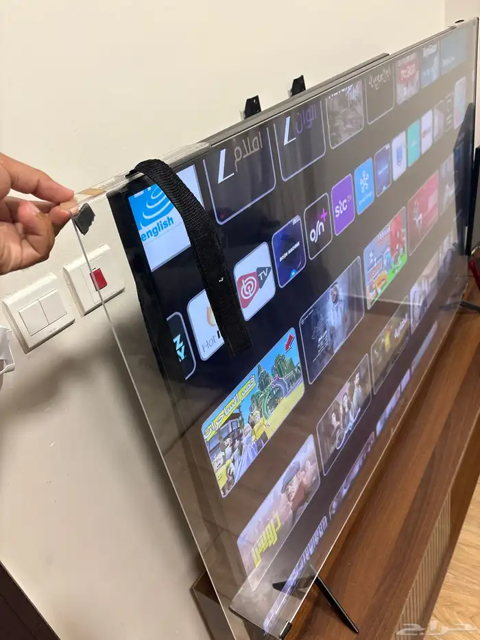 شاشه سامسونج 65 بوصه وحامي شاشه 65 و شاشة ال جي 70 مكسوره 1