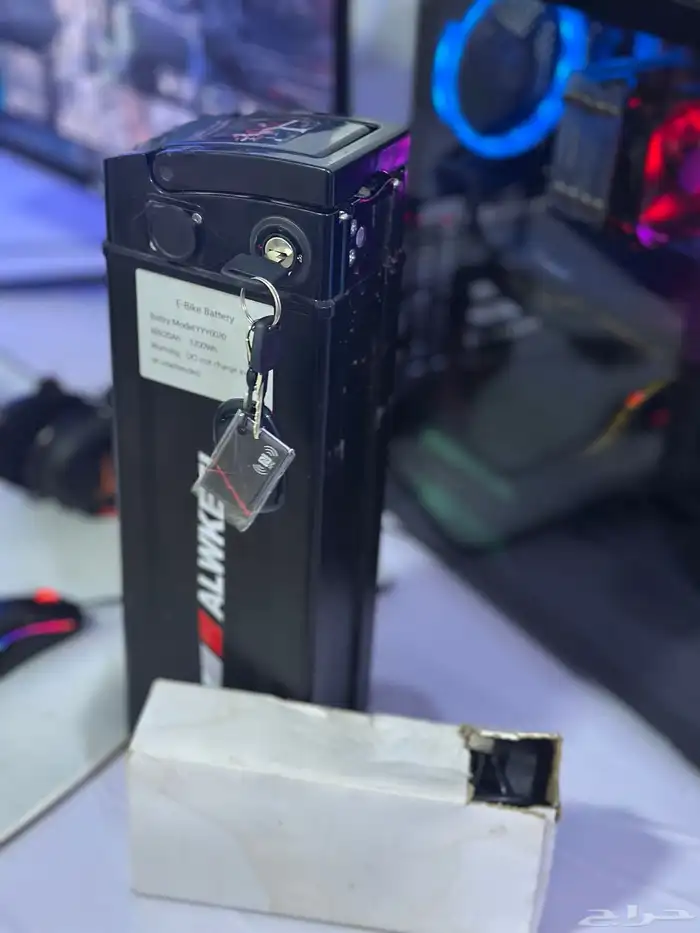 بطارية سكوتر للبيع   60V   20Ah   الشاحن الأصلي 1