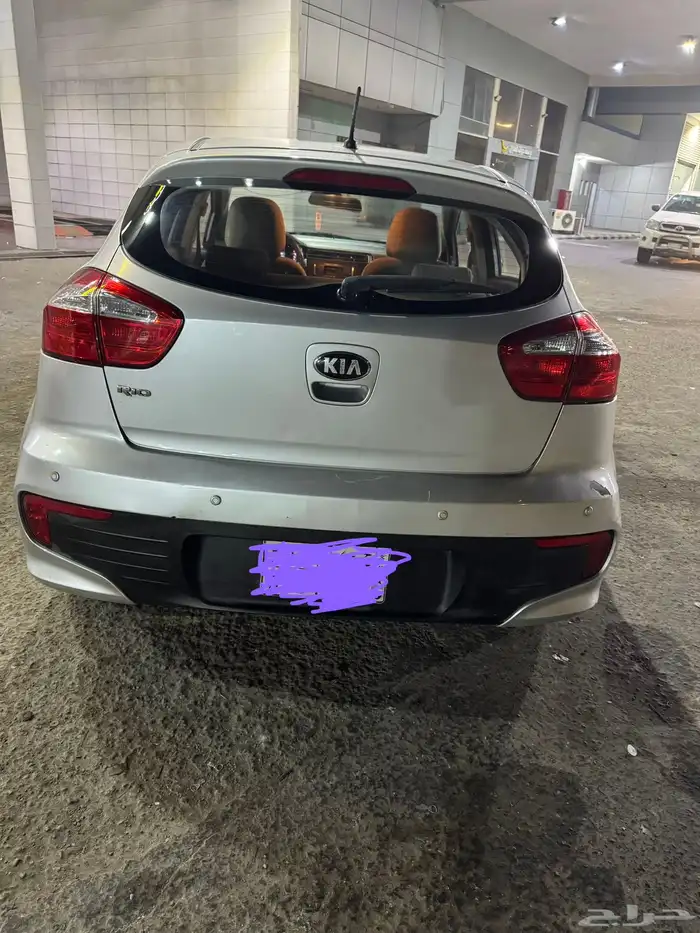 كيا ريو هاتش باك 2016 1