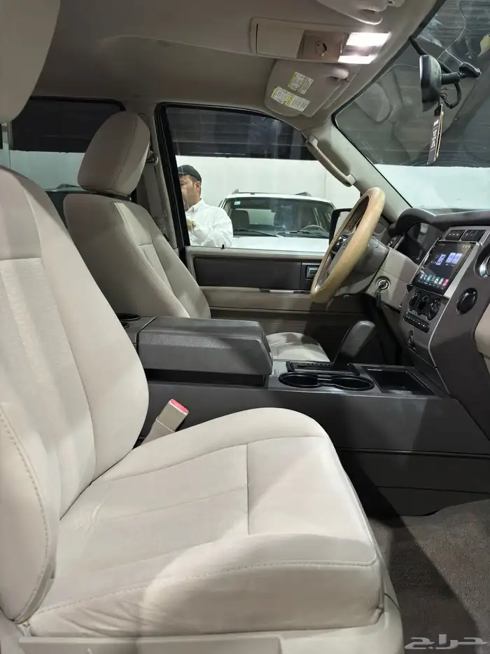 فورد اكسبديشن 2011 بدي وكاله قصير نص فل XLT سعودي 14