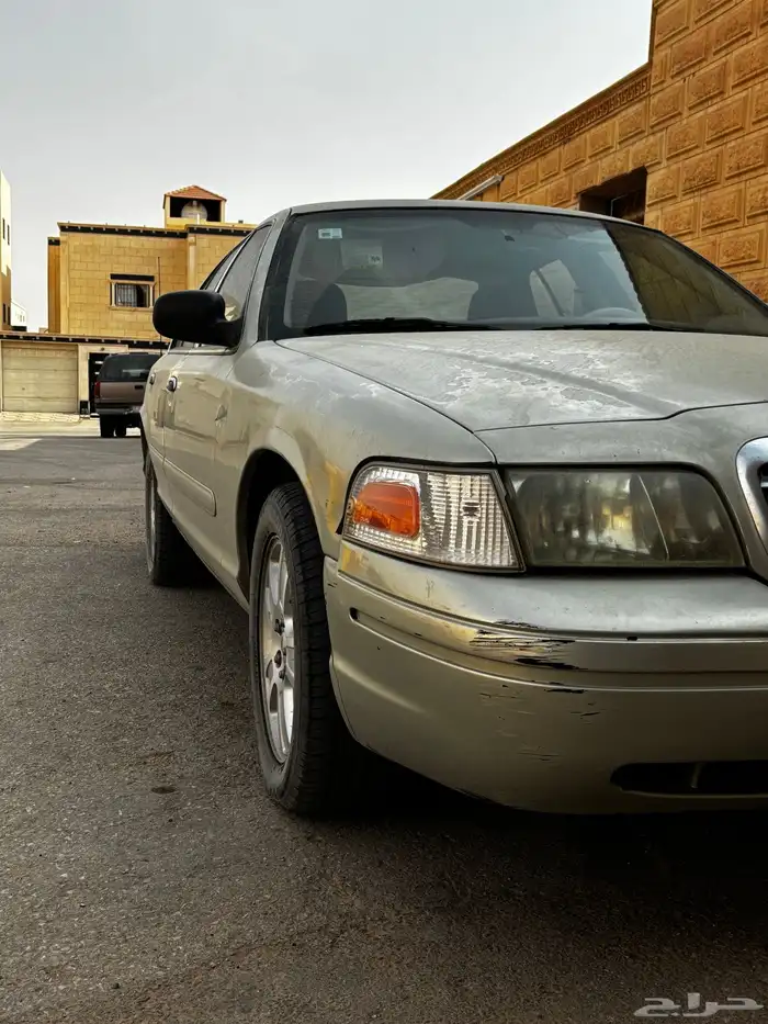 فورد فكتوريا 2005 1