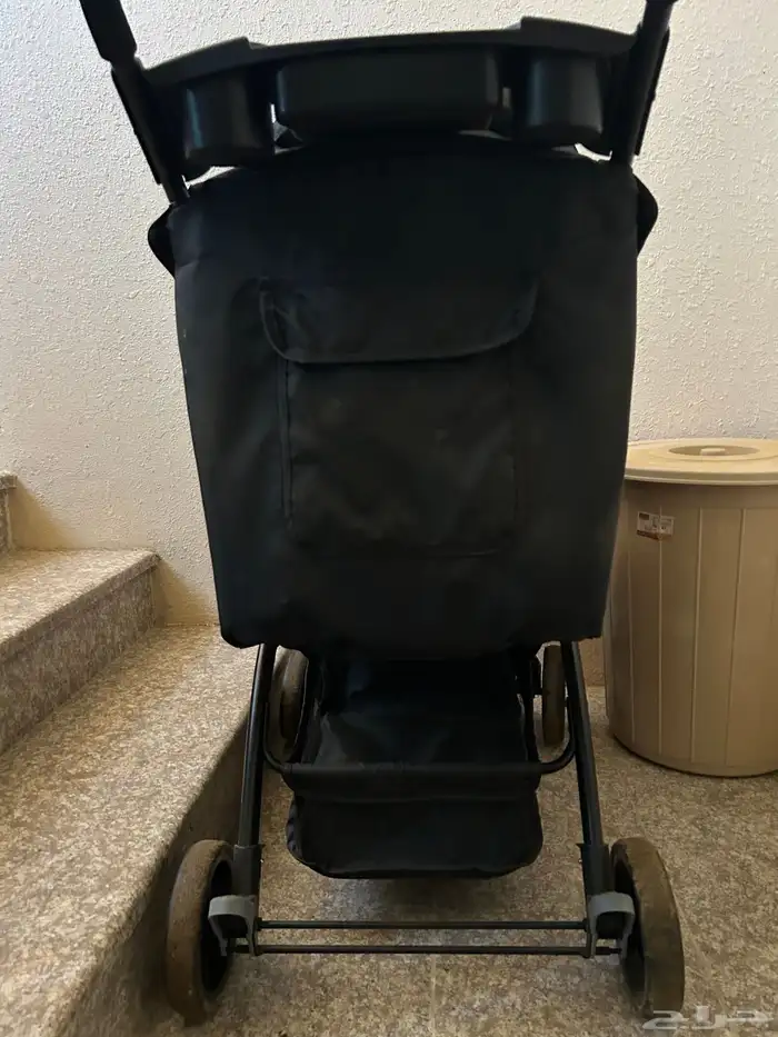 عربة اطفال 1