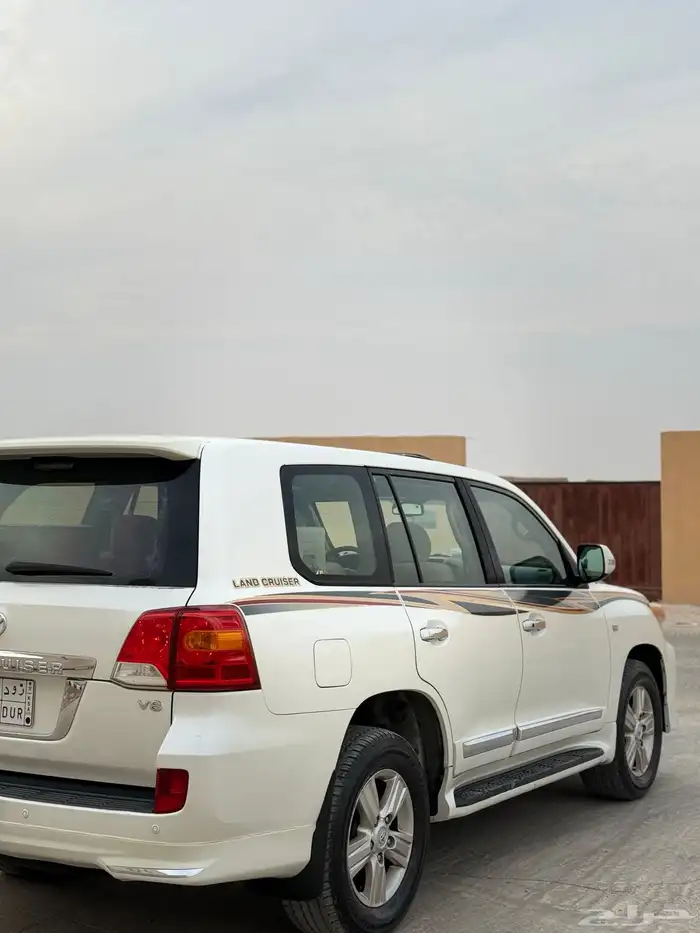 لاند كروزر 2010 شرط عبداللطيف 10