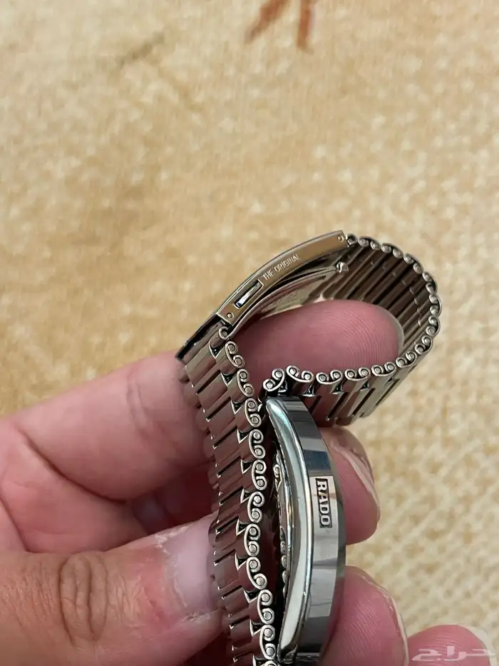 للبيع ساعه رادو دايستار لون فضي مستخدمه 33