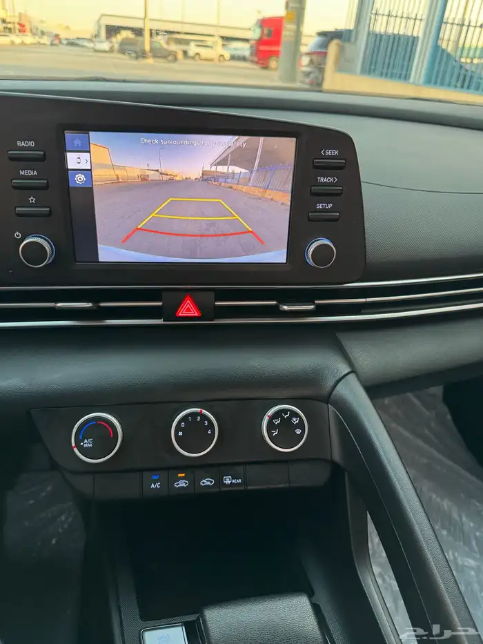 الانترا 2023 بنزين 22