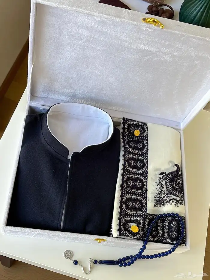 بوكس رجالي سدييري وشال فخم هدية 11