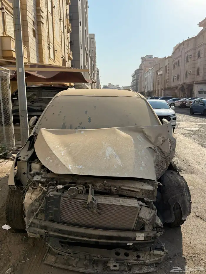 للبيع كيا كارنفال مصدومه 4