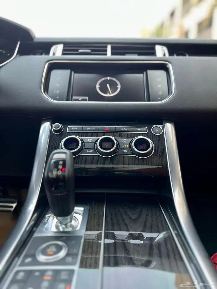 رنج روفر سوبر شارج ثمانيه سلندر V8 7