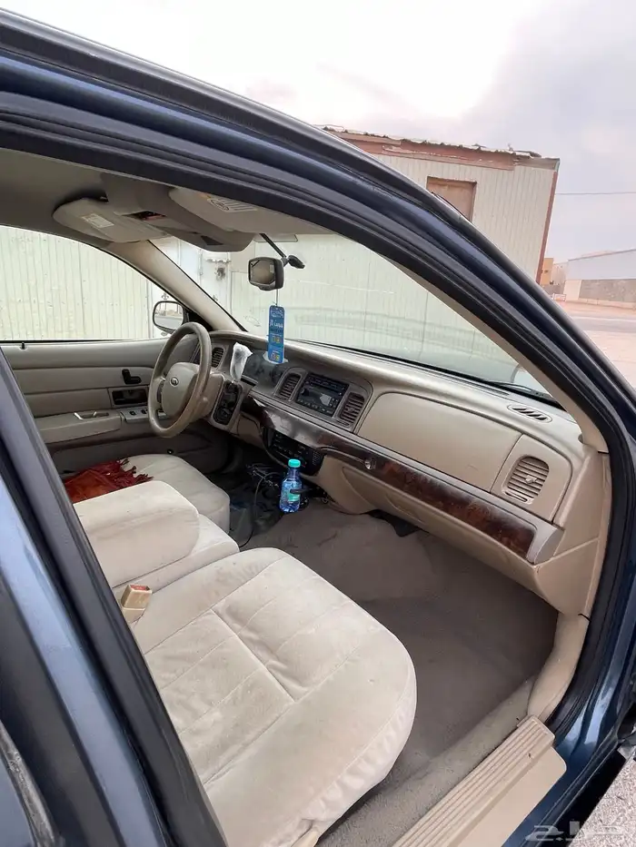 فورد فكتوريا 2007 4