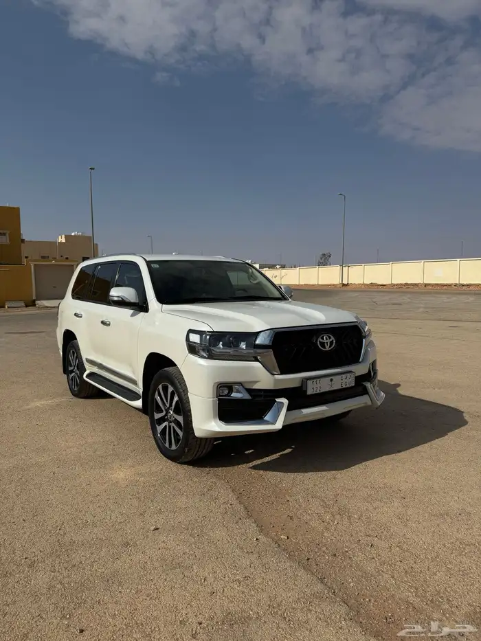 لاند كروزر V6 2019 للبيع 3