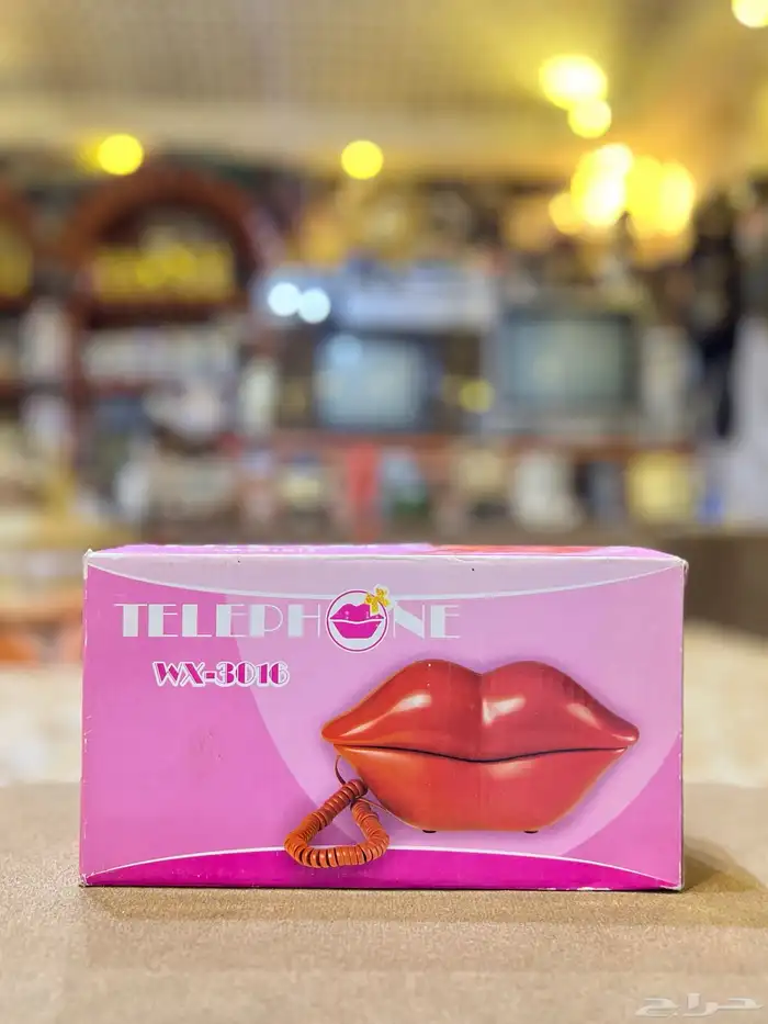 تليفون احمر نادر قديم تراثي مخزن 1