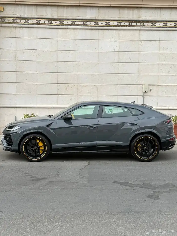 لامبورجيني اوروس 2022 سماكو بحاله الجديد 8