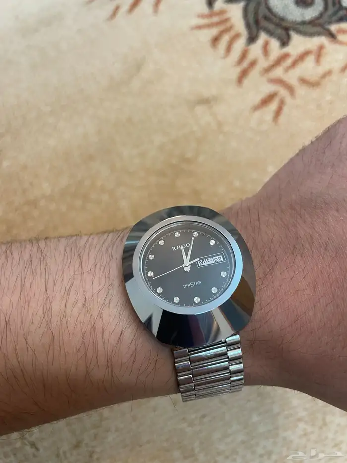 للبيع ساعه رادو دايستار لون فضي مستخدمه 35