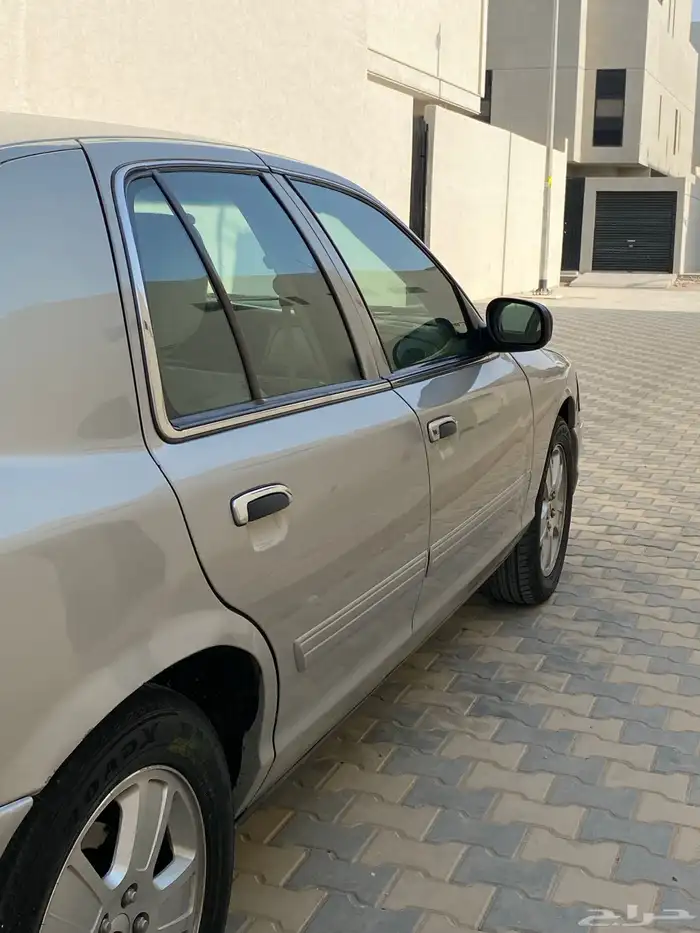 فورد كراون فكتوريا 2011 سعودي 4