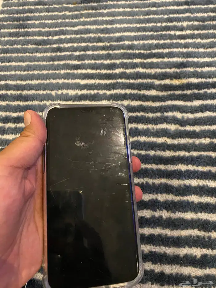 للبيع ايفون 11 برو 1