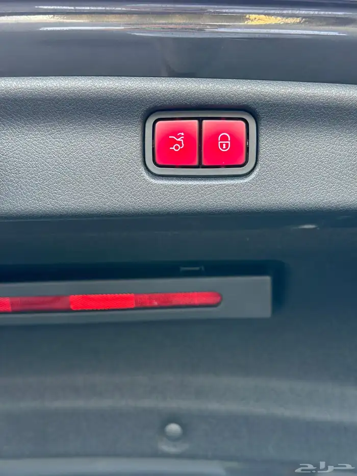 مرسيدس C300 2022 48