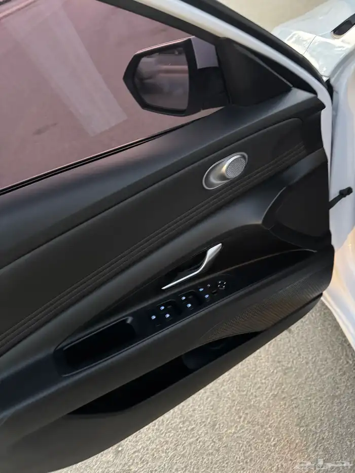 الانترا 2021 بنزين 26