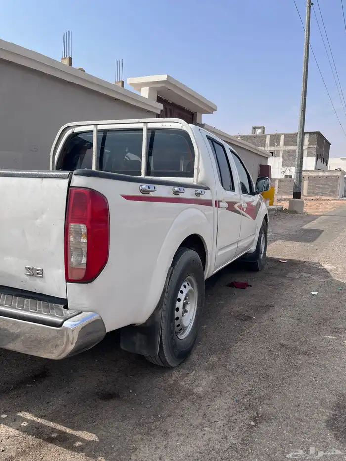 للبيع نافارا 3