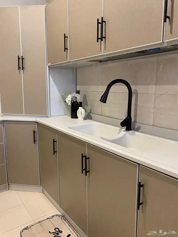 مطبخ و بوتقاز و مايكرويف والة قهوه من نيسبريسو 4