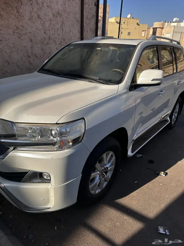 لاندكروزر GXR2016 1