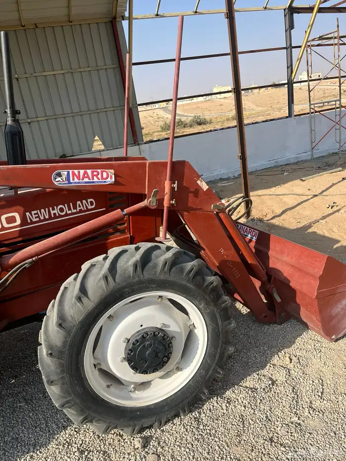 معدات زراعيه شبه جديده 2