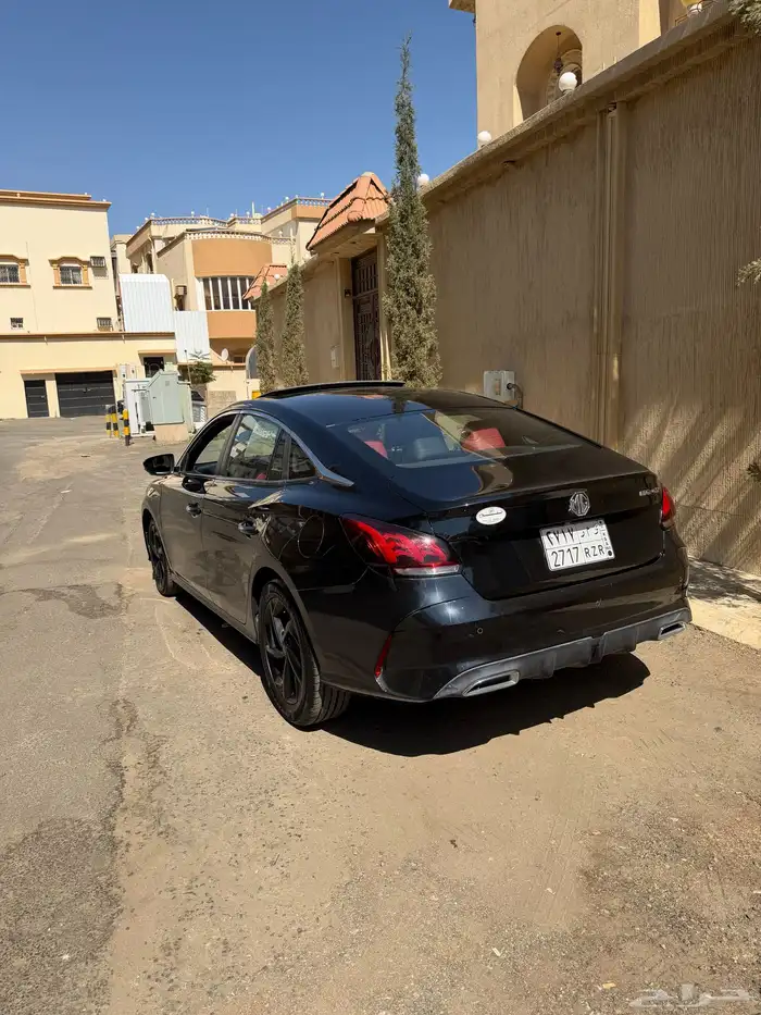 MG GT 2023 فل كامل ممشى 24 ألف السياره 4