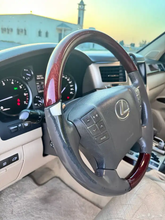 حيب لكزس 2013 فل كامل سعودي شرط 19