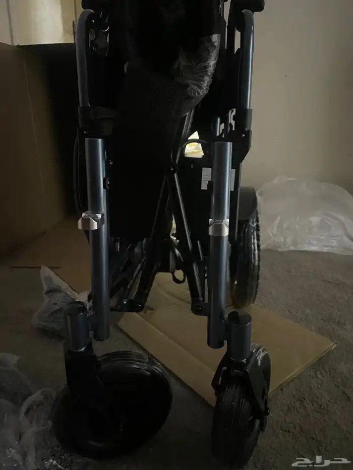 كرسي كهربائي متحرك 11