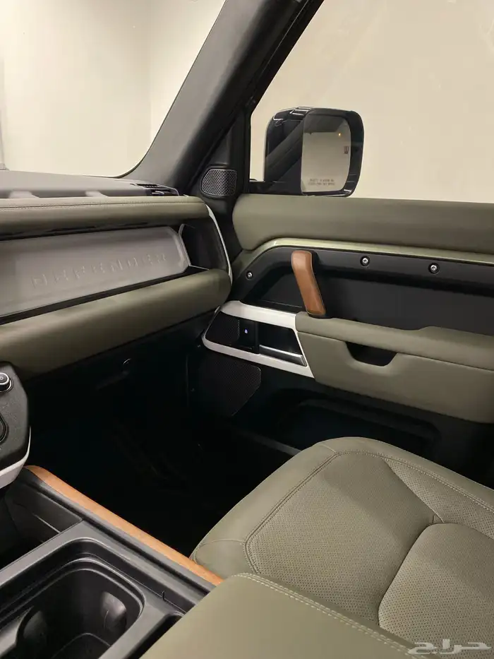 لاندروفر ديفندر 90 10