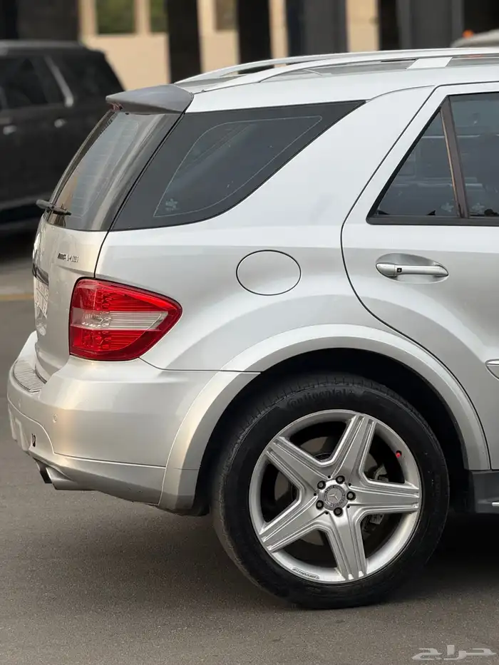 للبيع جيب مرسيدس ML 63 AMG 8