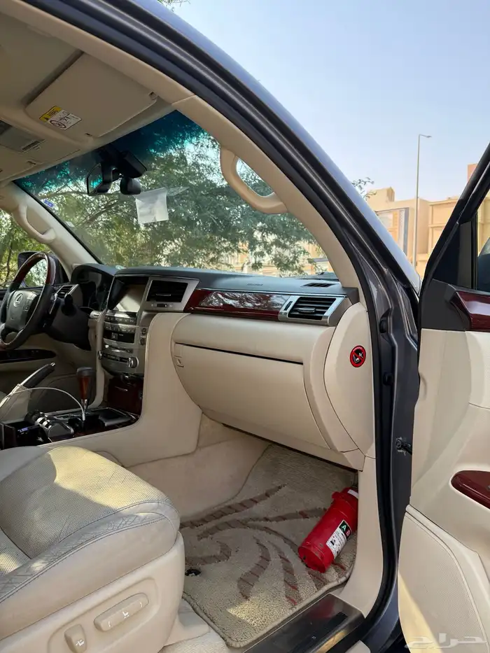 لكزس 2015 للبيع 12