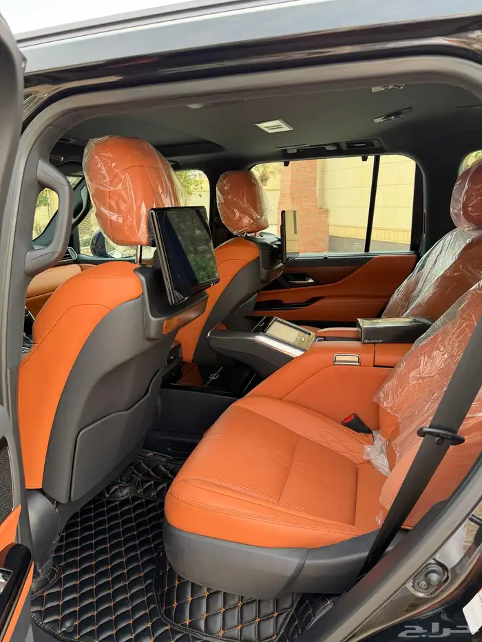 لكزس VIP - LX600 بلاك اديشن موديل 2023 بريمي 23