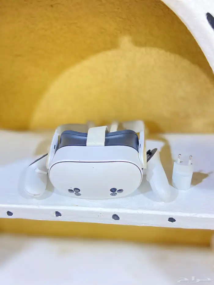 نضارة الواقع الافتراضي ميتا كويست 3 2