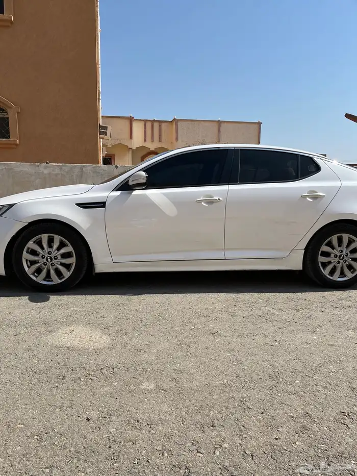 كيا اوبتيما موذيل 2015 للبيع 11