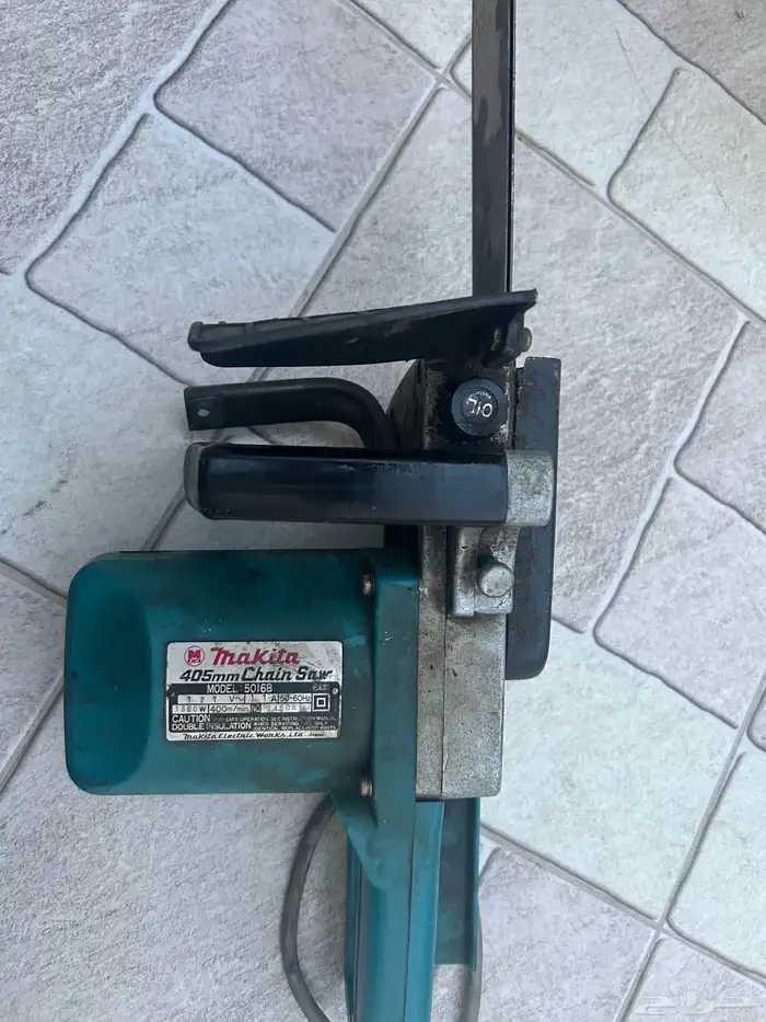 منشار قط ع أشجار وأخشاب ماكيتا 0