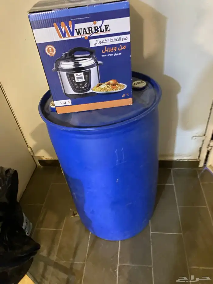 للبيع كاتم كهربائي وخزان ماء الازرق 0