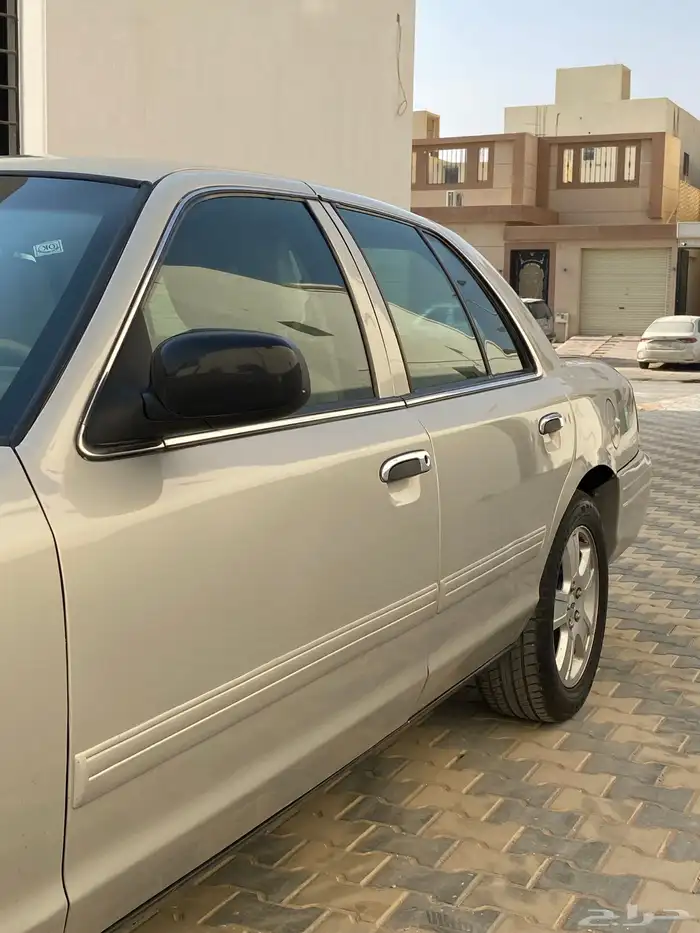 فورد كراون فكتوريا 2011 سعودي 5