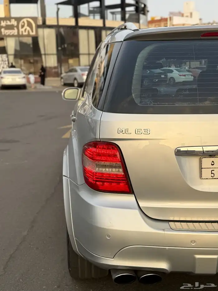 للبيع جيب مرسيدس ML 63 AMG 16